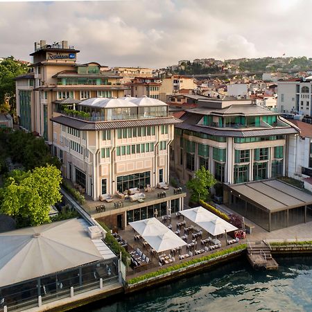 Radisson Blu Bosphorus Hotel Estambul Exterior foto The Four Seasons Hotel Istanbul