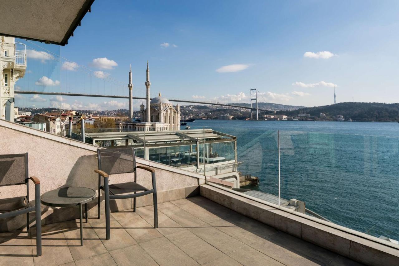 Radisson Blu Bosphorus Hotel Estambul Exterior foto View of the Bosphorus from the hotel