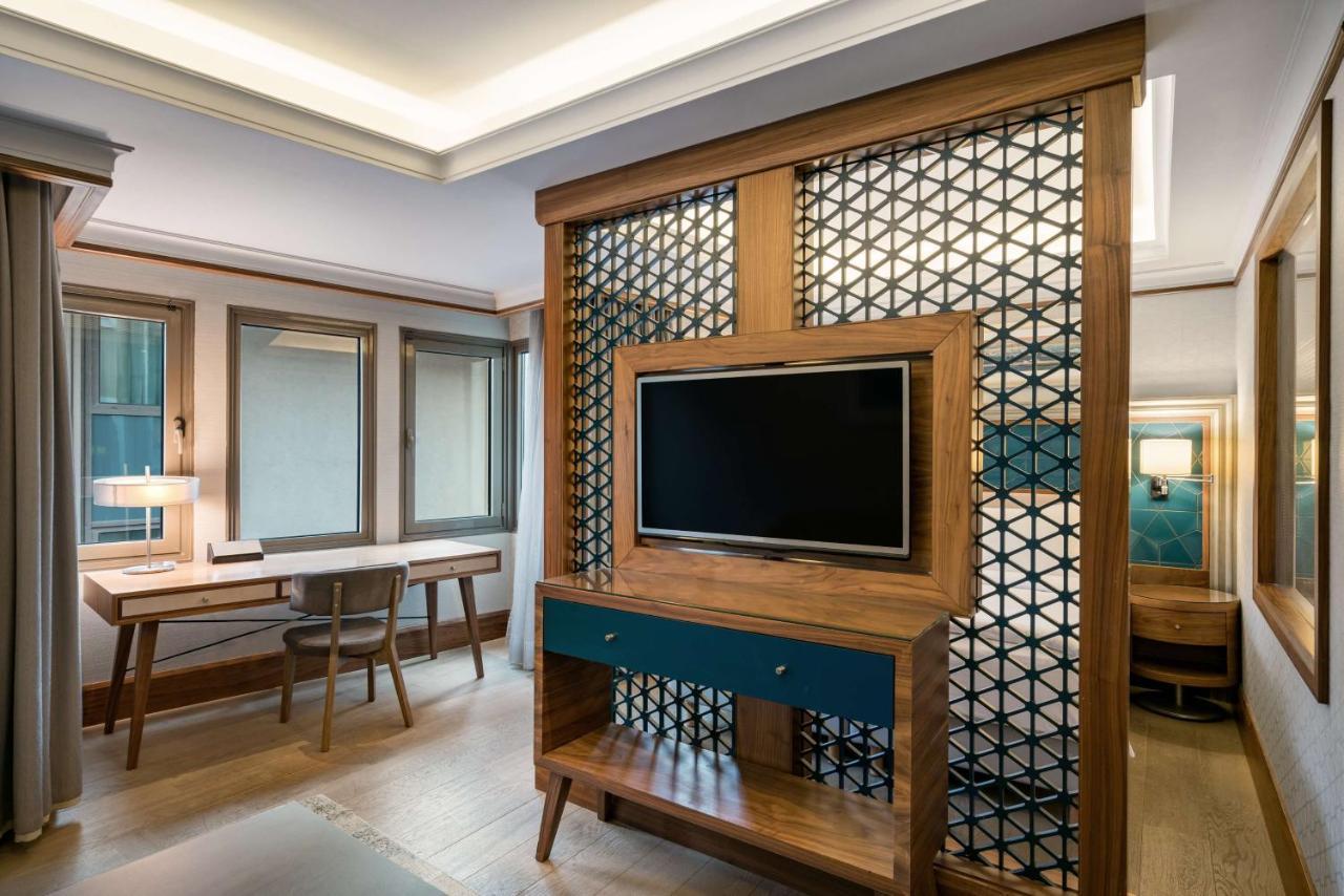 Radisson Blu Bosphorus Hotel Estambul Exterior foto A room at the hotel