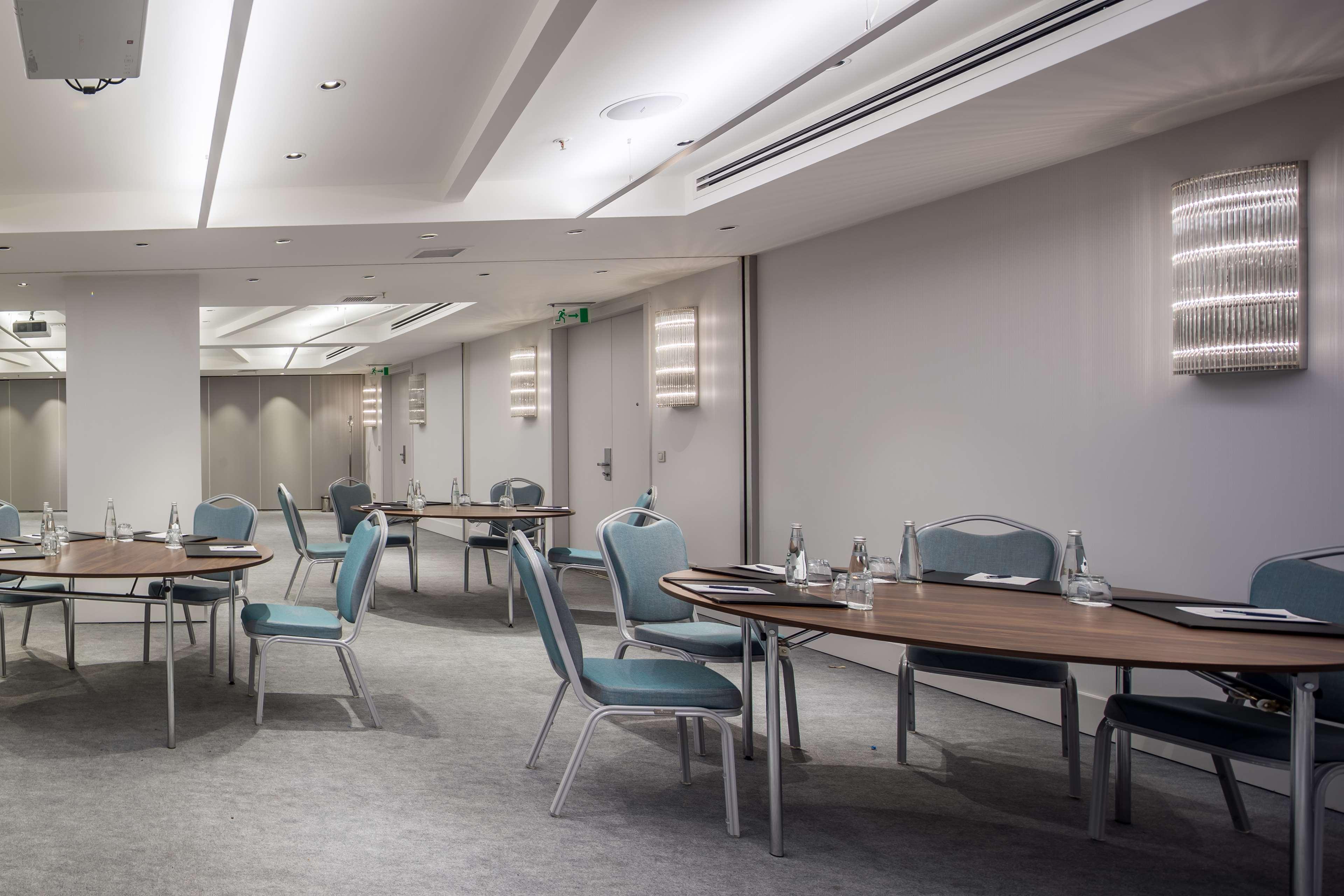 Radisson Blu Bosphorus Hotel Estambul Exterior foto Meeting room