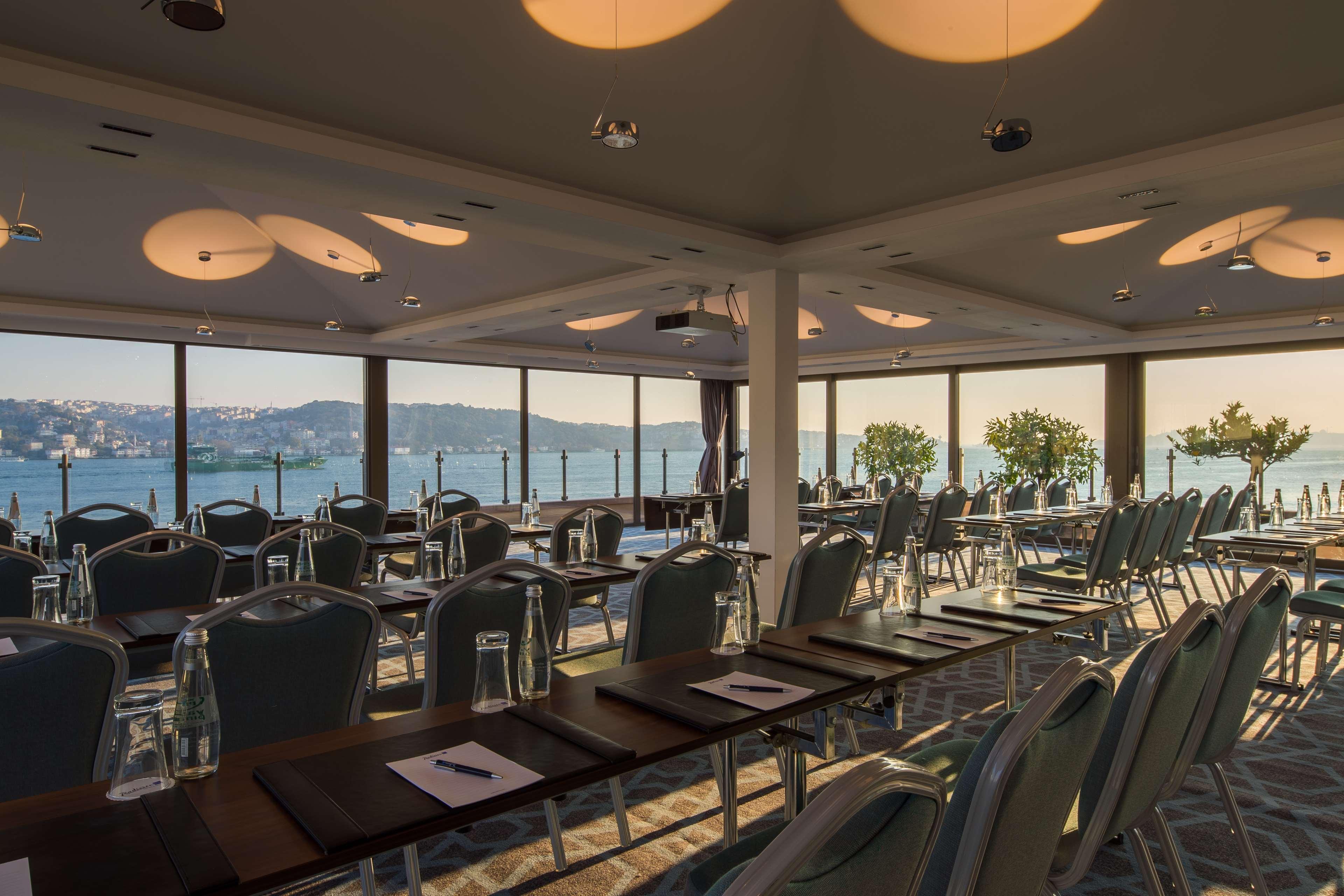 Radisson Blu Bosphorus Hotel Estambul Exterior foto The interior of the hotel