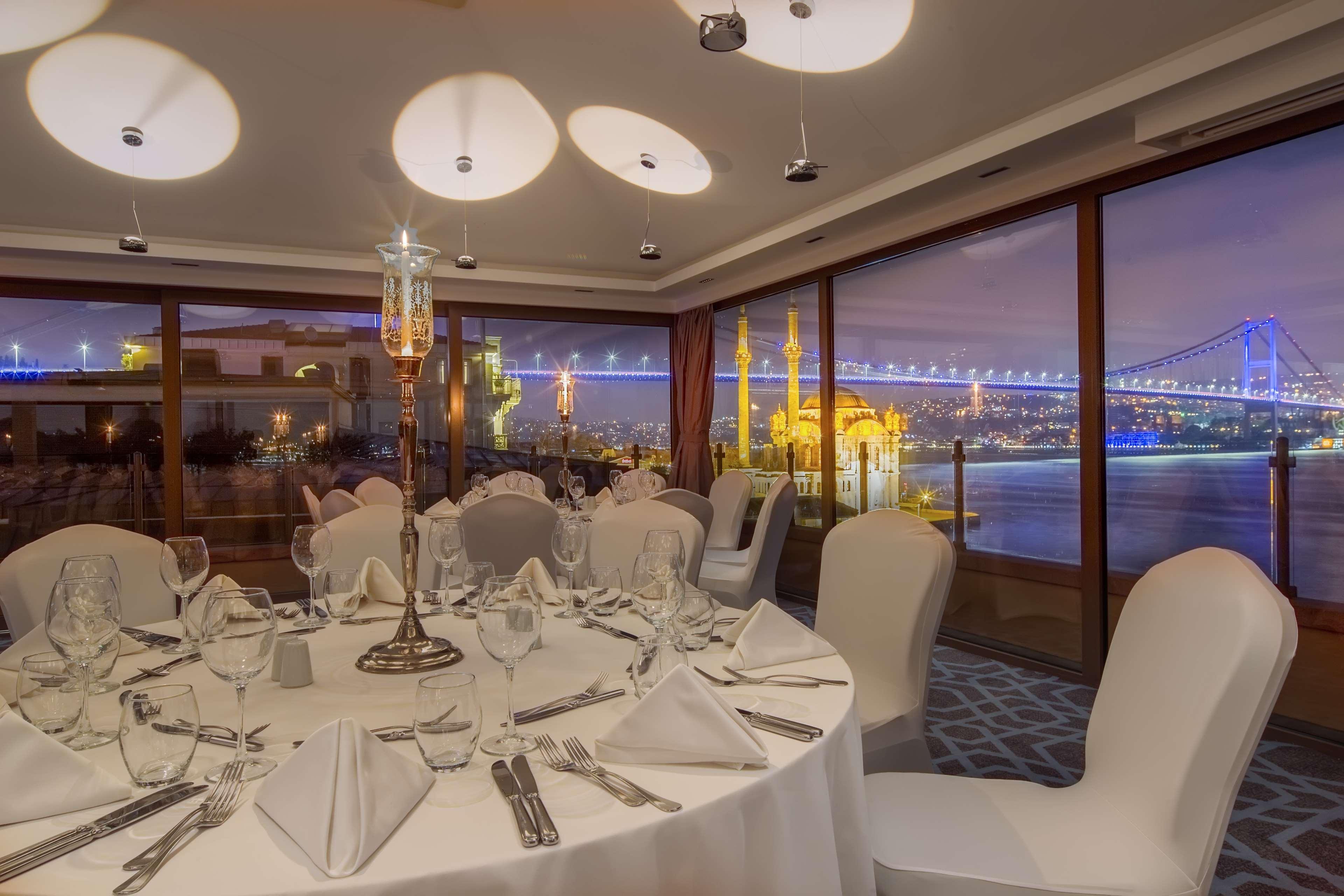 Radisson Blu Bosphorus Hotel Estambul Exterior foto The Bosphorus