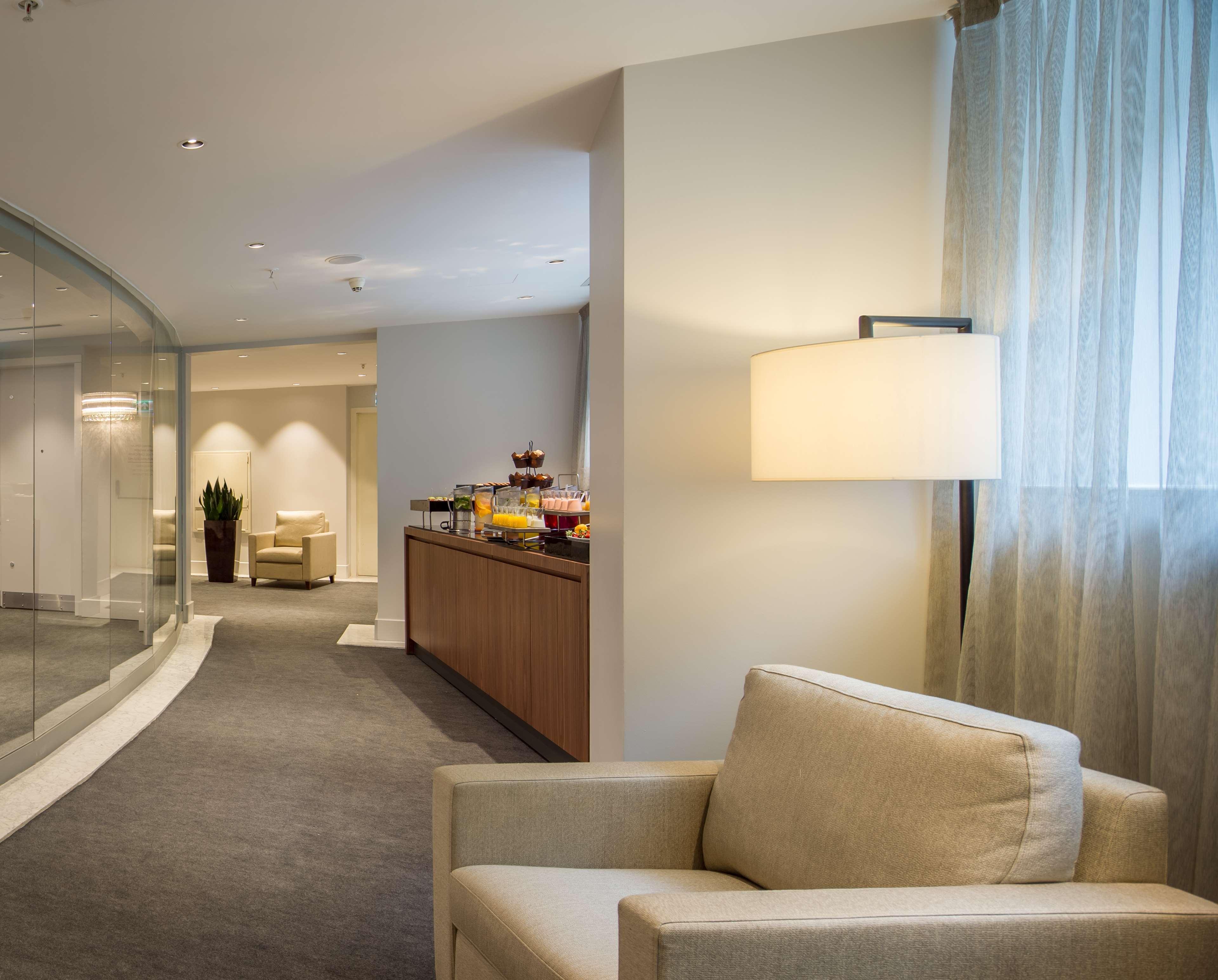 Radisson Blu Bosphorus Hotel Estambul Exterior foto The interior of the lounge